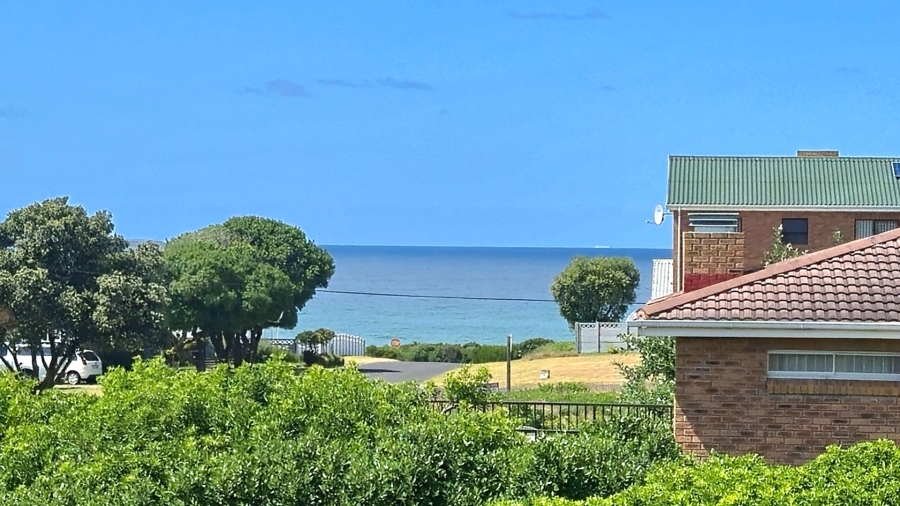 3 Bedroom Property for Sale in Franskraal Western Cape